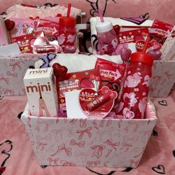 hello kitty valentine’s day baskets read description 