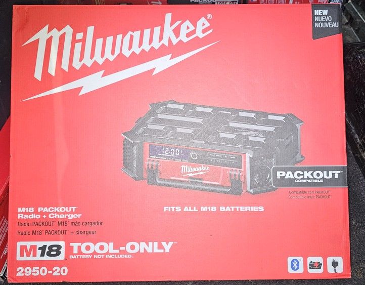 Milwaukee
M18 Lithium-Ion Cordless PACKOUT Radio/Speaker with Built-In Charger