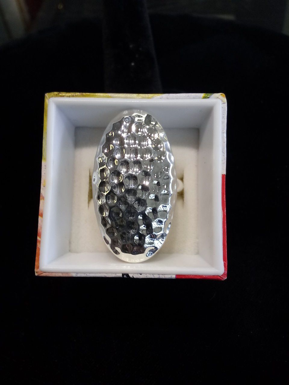 Silver oblong ring