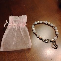 Granny Magick Margaret Jamison
Rose Quartz and Crystal and Pearls 8mm Round mommy Bracelet