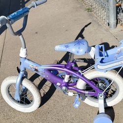Huffy 12" Disney Frozen Kids' Bike. 