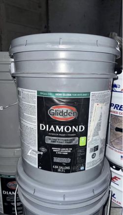 Glidden Diamond Pure White Semi-Gloss Interior Paint and Primer