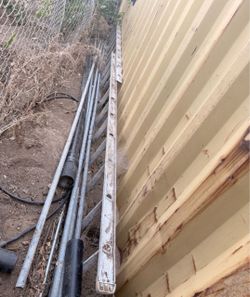 Aluminum ladder