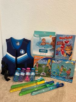 Floats, life jacket & bubbles