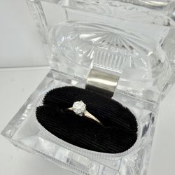 14kw Diamond Solitaire Ring 