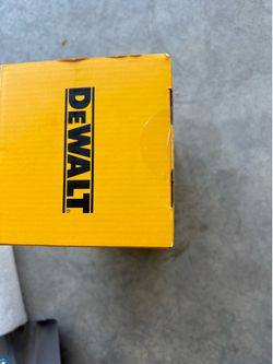De walt portable 2 charges