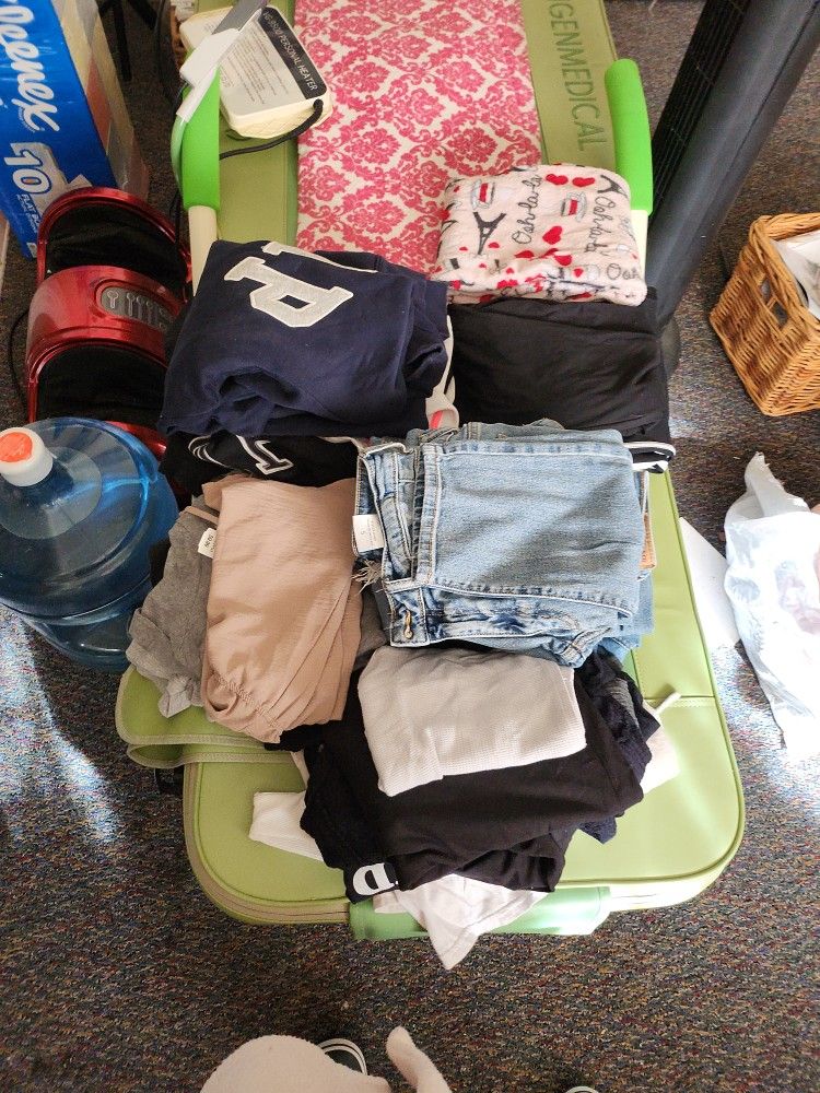 Pantalones 3 Levi's Numero 28 Para Nina's En Buen Estado