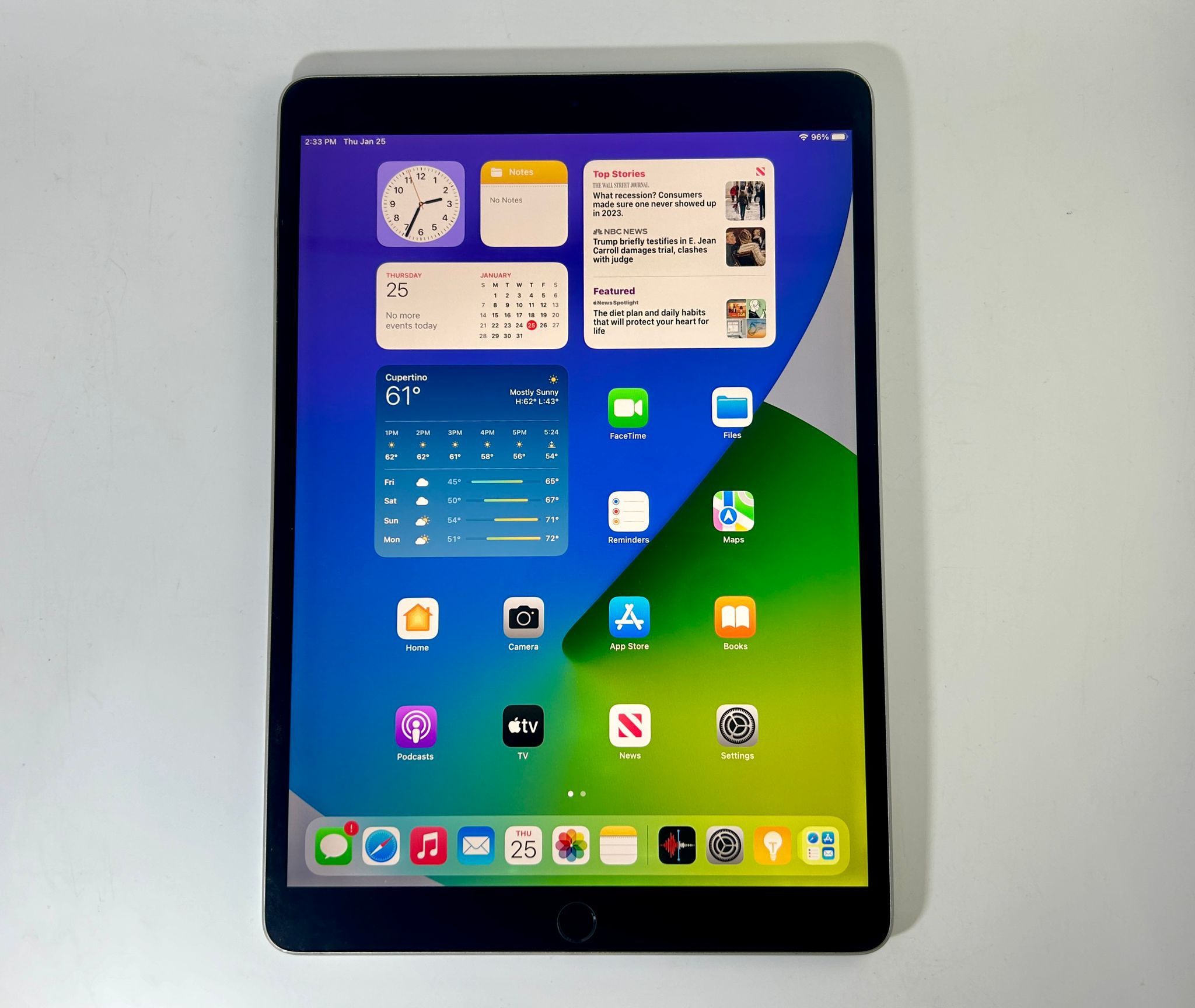 Apple iPad Pro 10.5” 256GB cellular iOS:15.7 Read Description $275