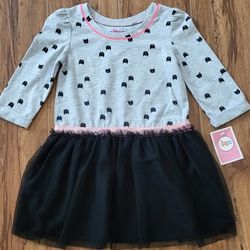 Girl Dress Size 4t, Brand New. 
