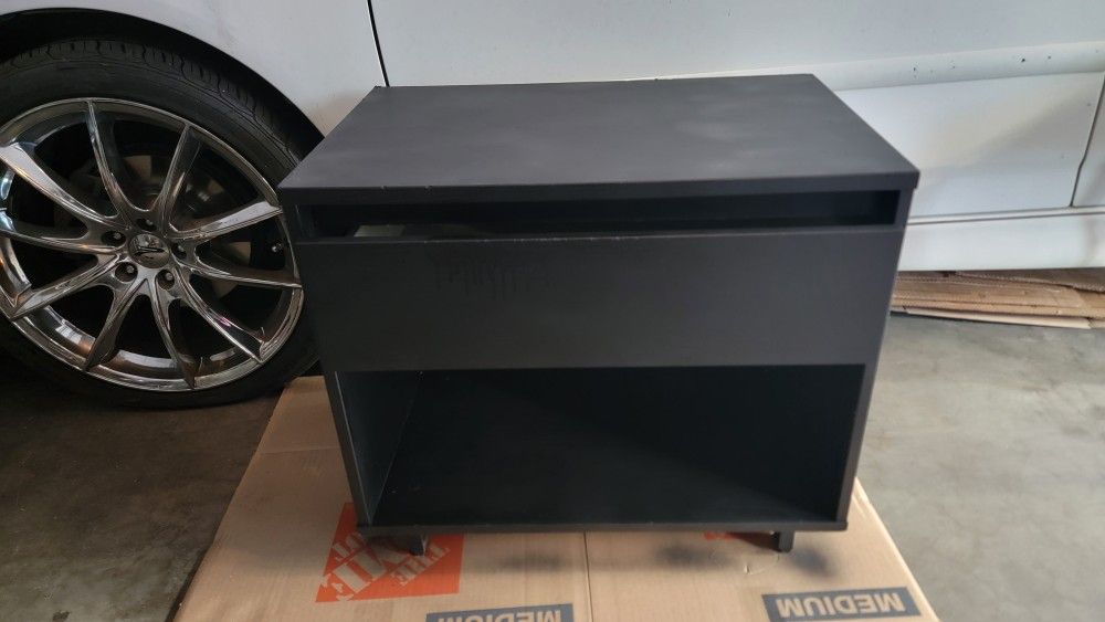 Black Night Stand 