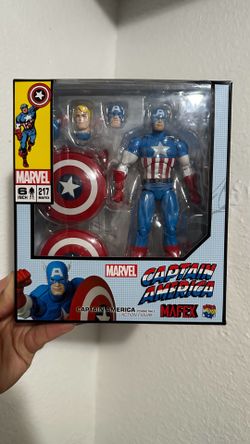 Medicom Mafex No. 217 - Captain America (Comic Ver.) Figure