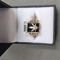 Pot Leaf Gold Ring 14k