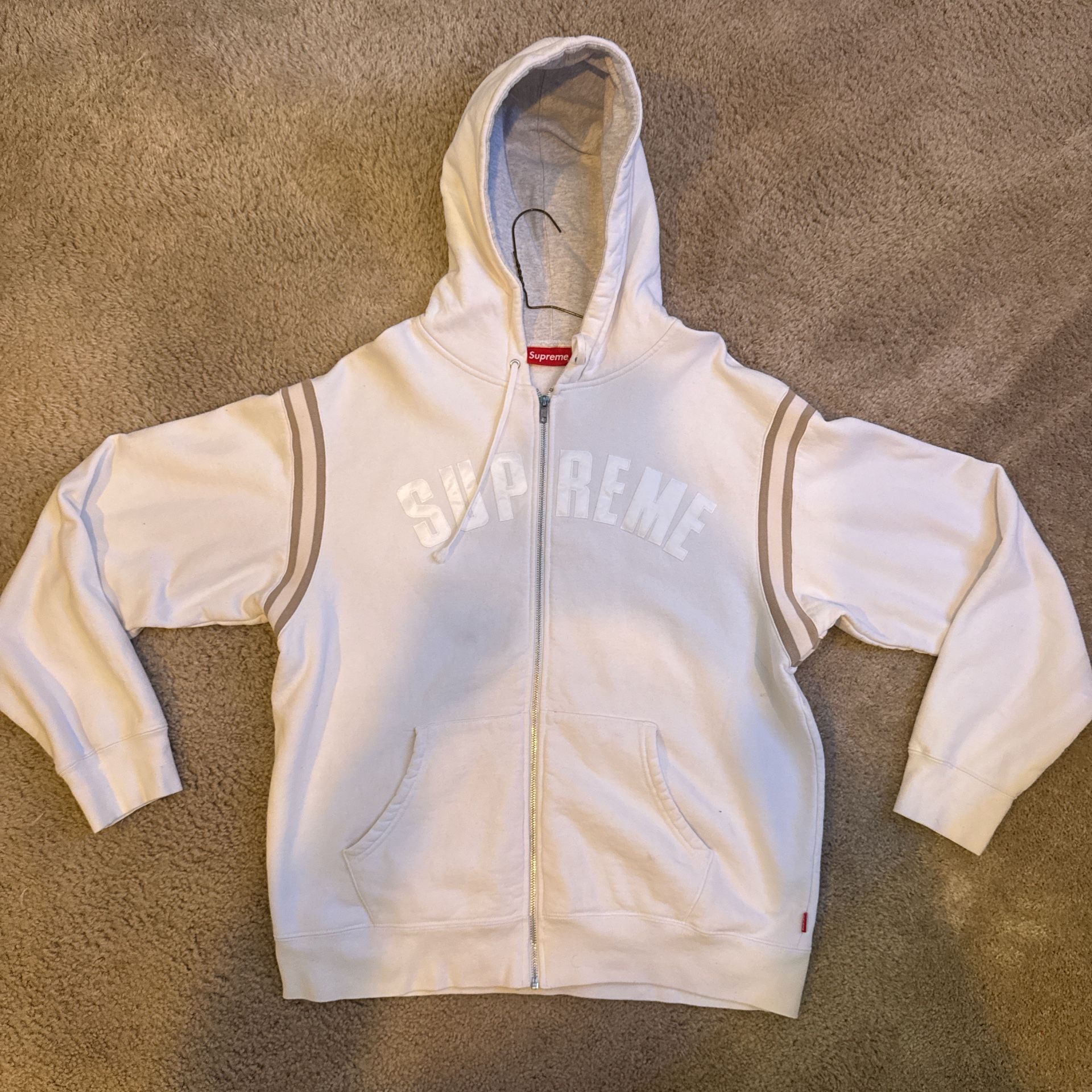 Supreme Jet Sleeve (Rare Size & Color way)