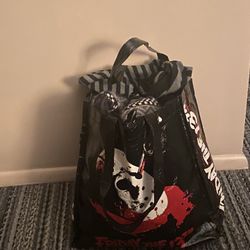 Bag of long sleeve sweaters and a long sleeve shirt Sizes XL,S,L,M all for $20 