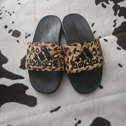 Adidas Girls Size 1 Slides