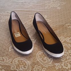 Size 8 Women's Wedge Pumps