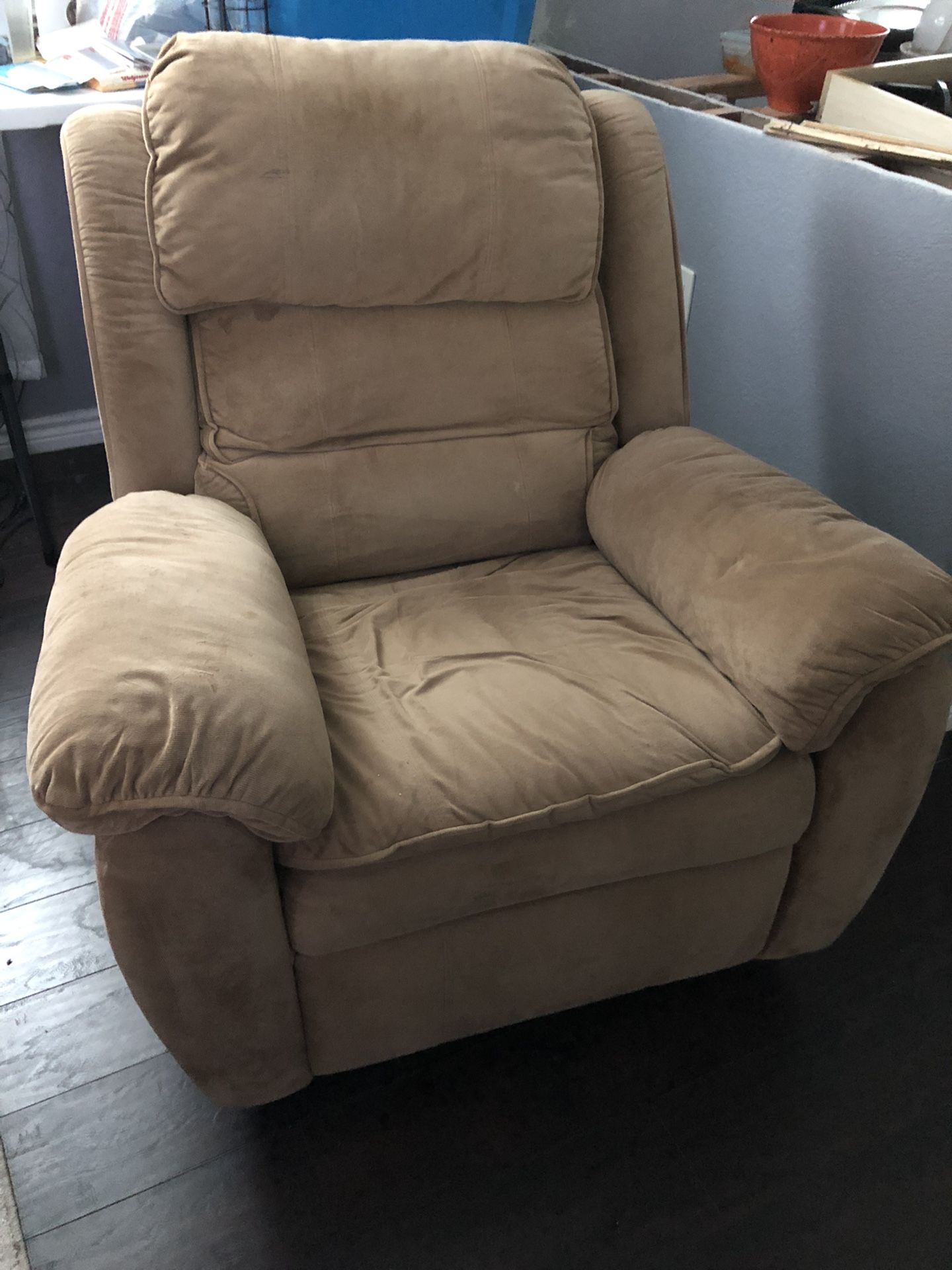 Recliner for Sale in San Antonio, TX OfferUp