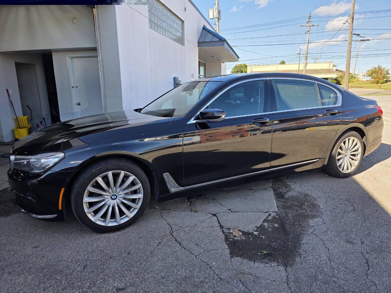 2017 BMW 740i