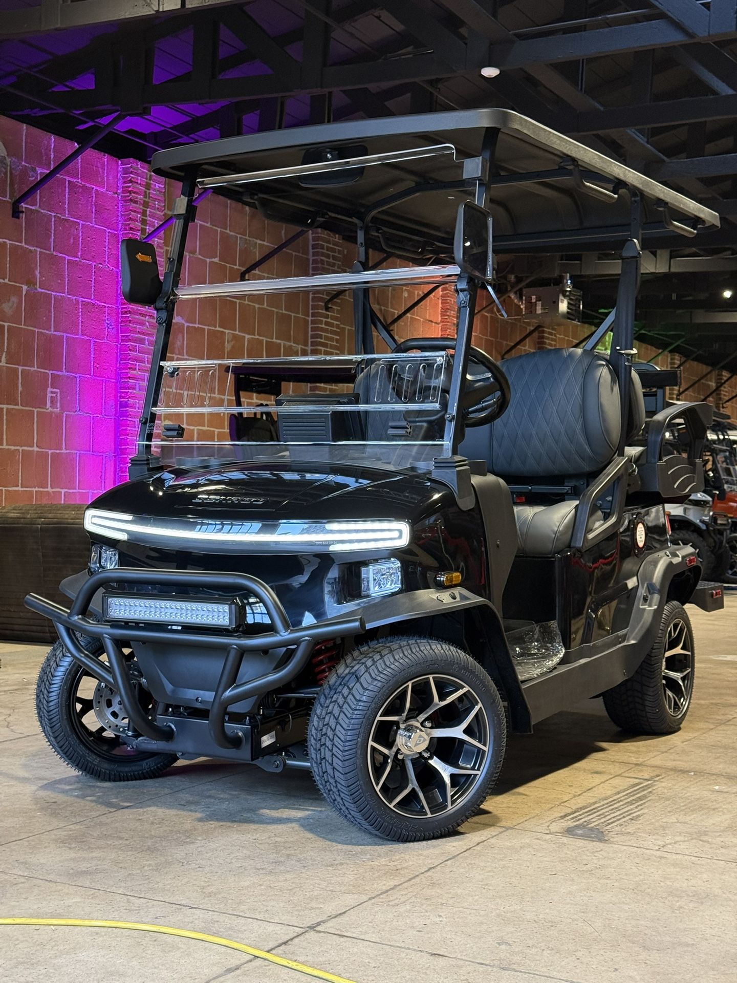 Denago Nomad Lithium golf cart