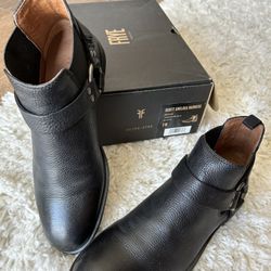 Frye Boot Shoes - Size 7M