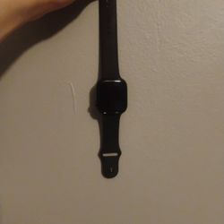 Apple Watch Series 10 Works Last Time I Used It Needs Charger.