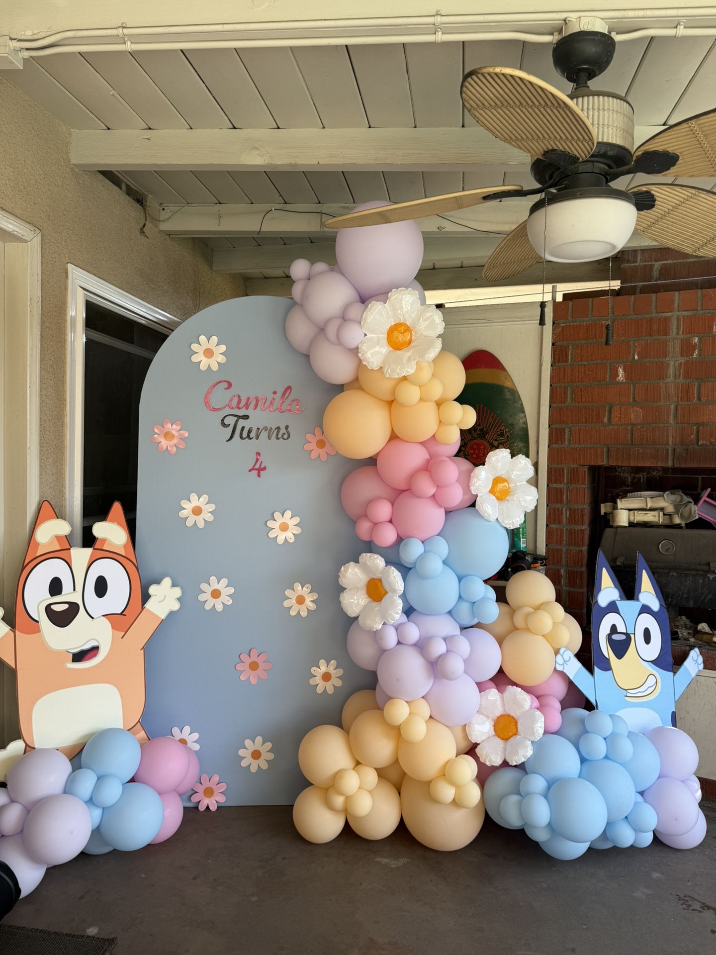 Bluey Balloon Garland