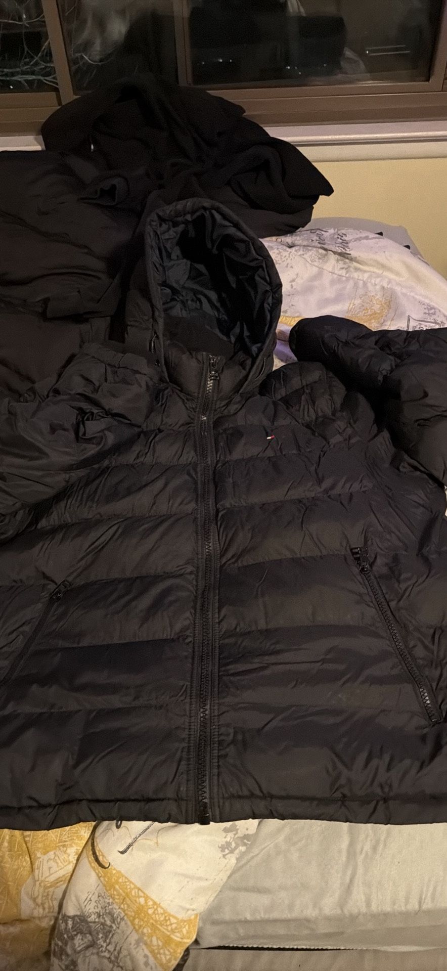 TOMMY HIlfiger puffer