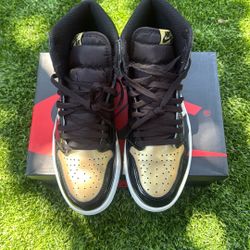 Jordan 1 Gold Toe
