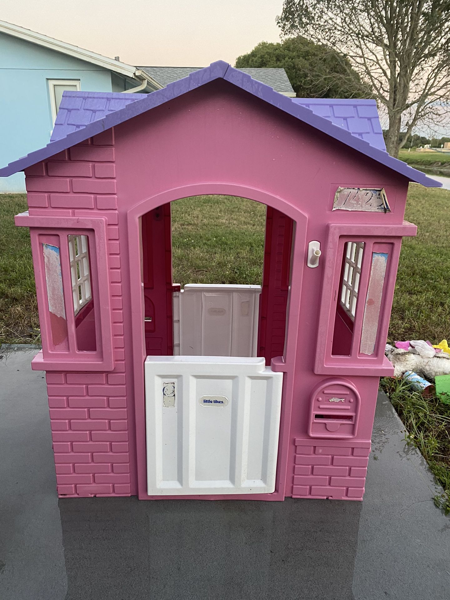 Kids Pink House 