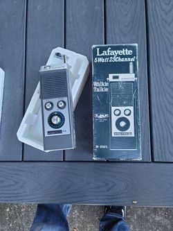 Lafayette Walkie Talkie