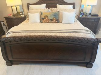 Primary Bedroom Set