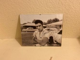 Framed Elvis Presley Photo (Fake Autograph)