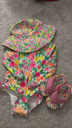 2 Toddler Girls Floral Swimsuit Set Size 2t