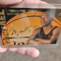 Michael Jordan Retirement Card 1 of 15,000 Great Condition Signed