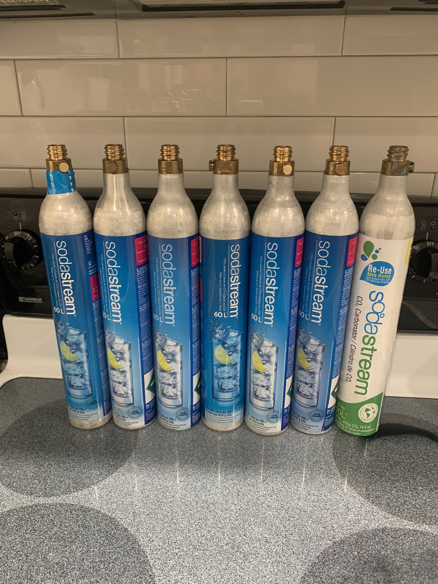 Lot Of 7 - Empty SodaStream CO2 Cylinder Replacement Canisters 60L 14.5oz