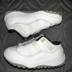 Baby Jordan 11 Legend Blue Size 9C 