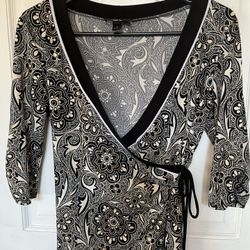 Black and white blouse with gold trim flowers 