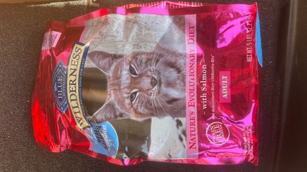 Blue Buffalo Wilderness Salmon Adult Cat Food 5lb