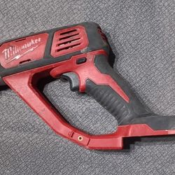 Millwalkkee Double Cuts 18 Volt