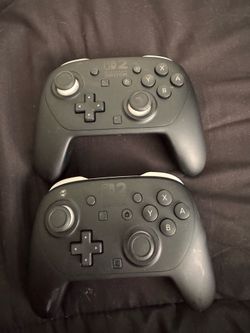 Nintendo switch two controllers