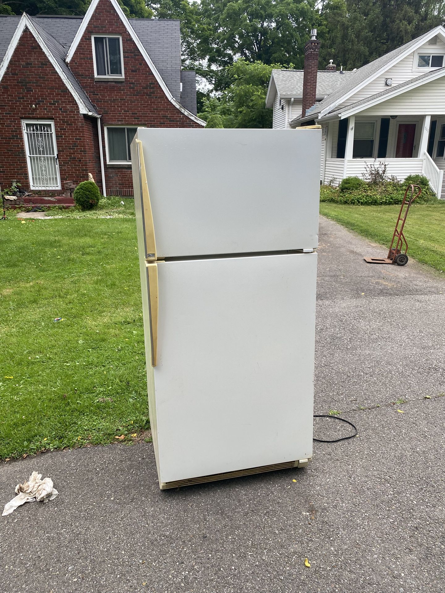 Refrigerator
