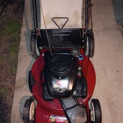 BIG WHEEL SELF PROPELLED TORO 22" MULCHING, BAGGING MOWER, SHARP BLADE, AUTO CHOKE, WORKS GREAT