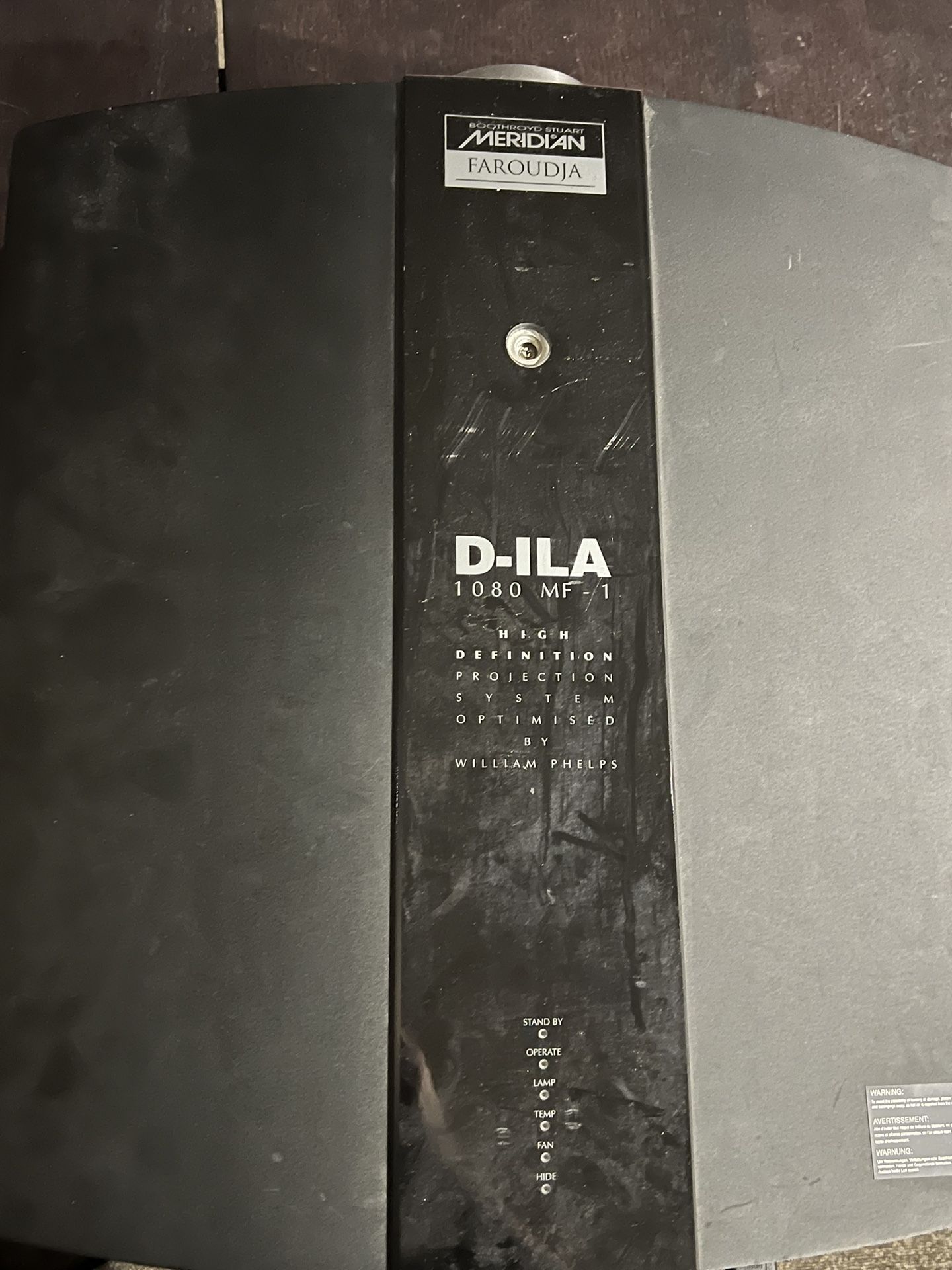 Meridian MF1 HD D-ILA (JVC) Home Cinema Projector