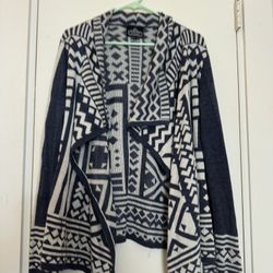 Women’s Pattern Cardigan sz L