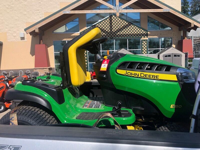 John Deere E100 17.5 hp automatic 42 riding lawn mower for Sale in