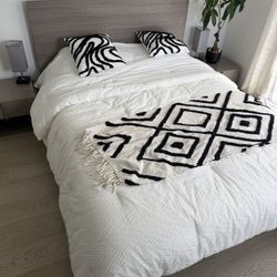 Queen size Bed  New Condition