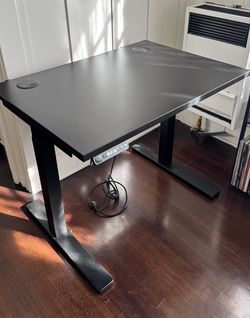 Standing Desk / Office Table, black