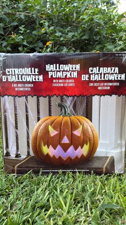 Halloween Decorations Pumpkin with Multi-colored Flicking LED Lights and Sound