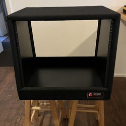 Carpeted Studio Rack - Odyssey CRS08 8 Space