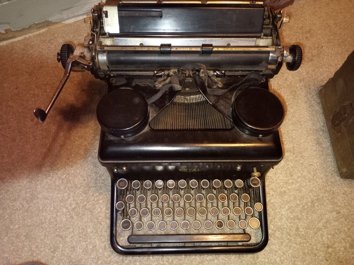 Antique Typewriter & Projector